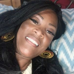 Meet your Posher, Brenda